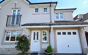 26 Woodgrove Drive